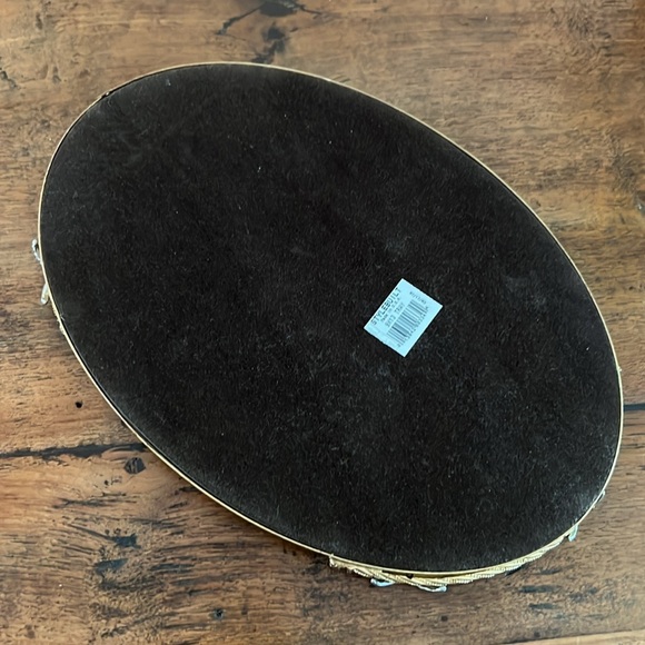 Stylebuilt Vintage Oval Mirrored Vanity/Dresser Tray - Picture 4 of 6